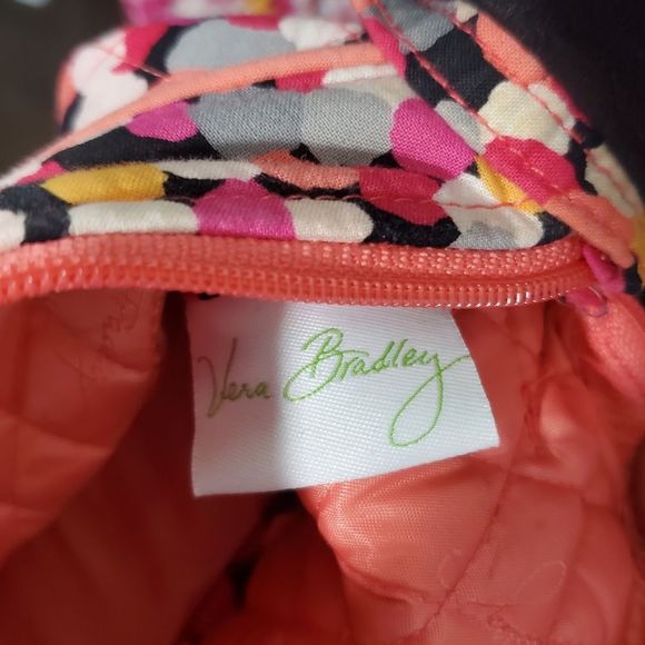 2-piece Set of Vera Bradley Matching Tote & Crossbody Set. P55 - Picture 4 of 16